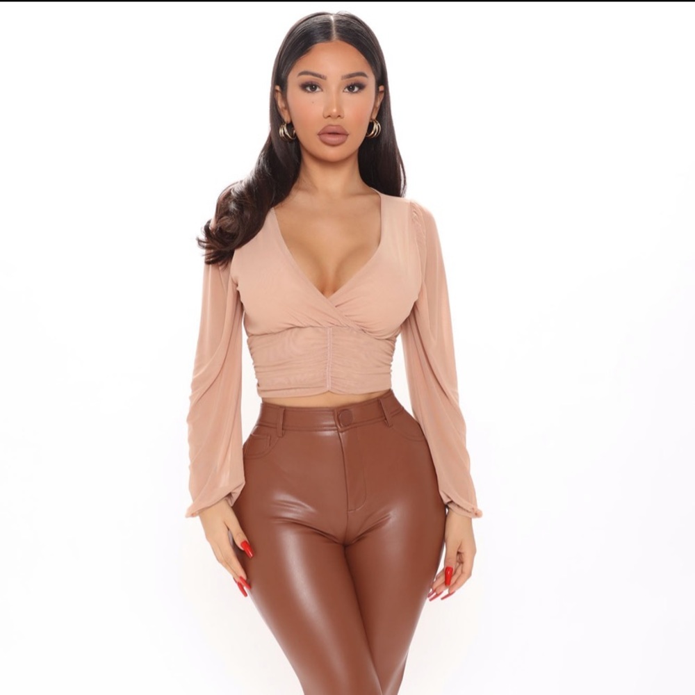 Cute mauve top